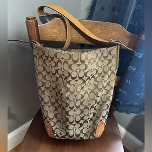 Coach vintage signature C tan leather tote large purse